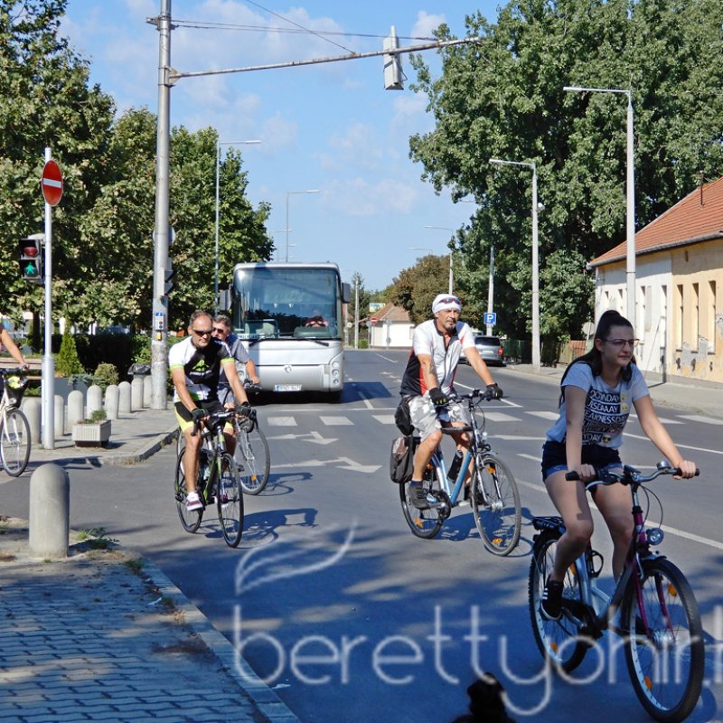 Kerékpártúra az autópályán 39